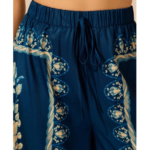 Boho Blue Floral Print Stretchy Waist Wide leg Pants - Picture 6 of 6